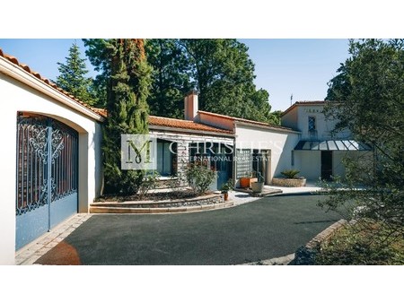 architect house with large garden  la rochelle  po 17000 villa/townhouse for sale