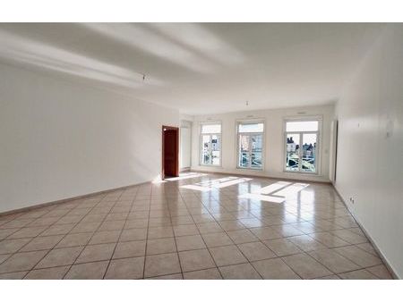 location appartement 3 pièces 144 m² saint-omer (62500)