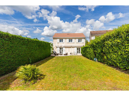 vente d'une maison 5 pièces (94 m²) au golf de saint-germain-les-corbeil