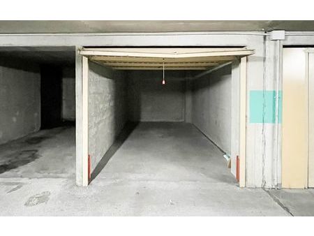 stationnement lyon 8 13.5 m² t- à vendre  23 500 €
