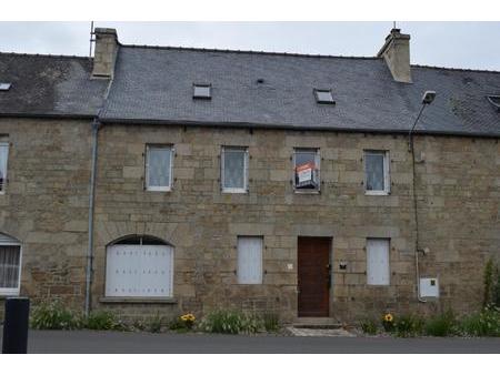 maison de bourg en pierres