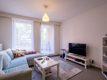 appartement à louer à antwerpen € 685 (kpitg) - walls vastgoedmakelaars - antwerpen | zimm