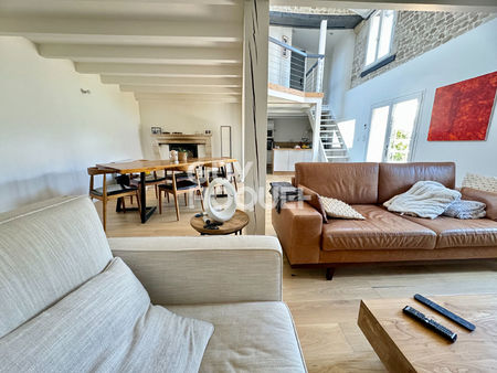 exclusivite- maison en pierre 124 m² - centre bourg salles sur mer
