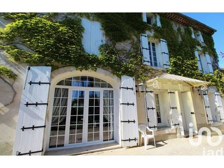 vente maison 9 pièces 500 m² saint-saturnin-lès-avignon (84450)