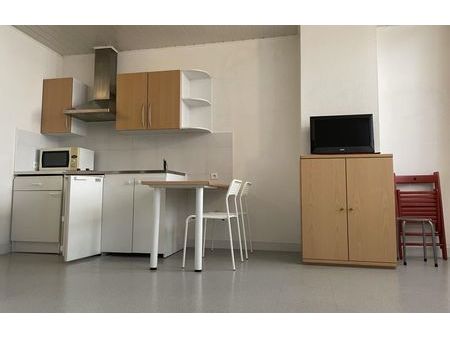 location appartement 1 pièce 34 m² saint-étienne (42000)