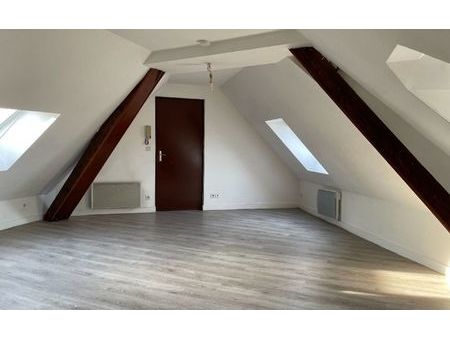 location appartement  m² t-2 à sandillon  390 €