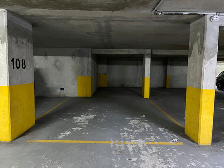 parking double / paris 20e - 29 m2
