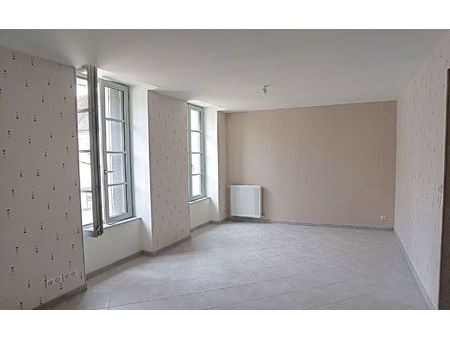 location appartement  m² t-2 à selles-sur-cher  550 €