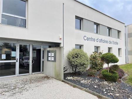location de bureau de 899 m² à la-chapelle-sur-erdre - 44240