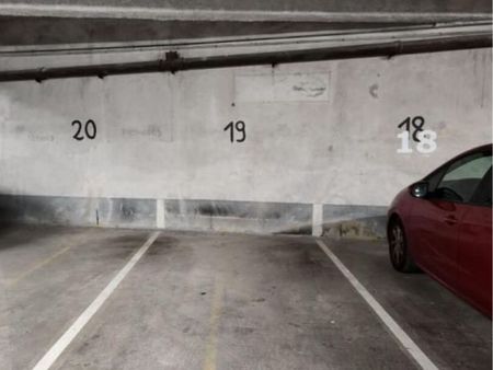 emplacement parking