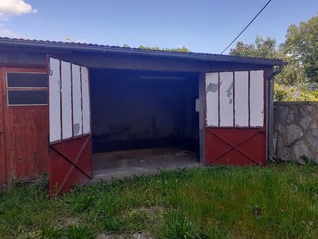 grand garage/atelier/ stockage