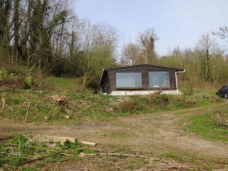 chalet entièrement à rénover