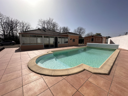 belle villa t6 avec piscine et double garage proche montauban