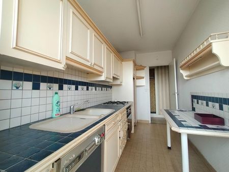 appartement 5 pièces 122 m² - monplaisir - grange blanche