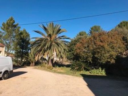 2 villas sur une grande propriété moncale