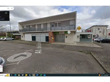 local commercial 259 m²