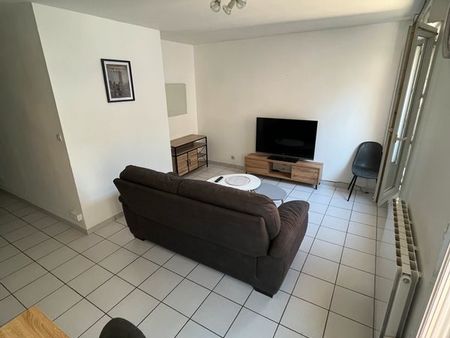 appartement de 38 m² entièrement refait et meublé à neuf