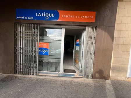 local commercial 74 m²