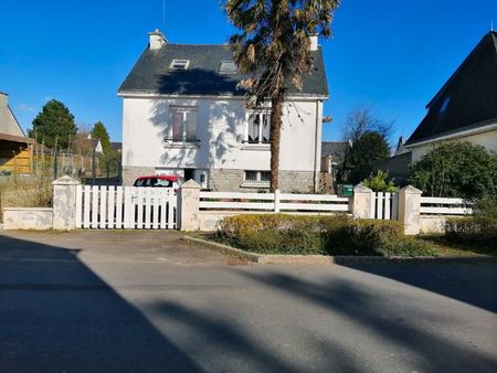 maison individuelle à rénover / 5 pièces / 85m² / noyal-muzillac proche bourg