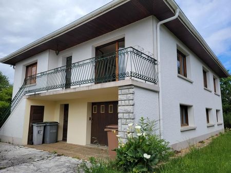 villa 5 pièces 130 m²