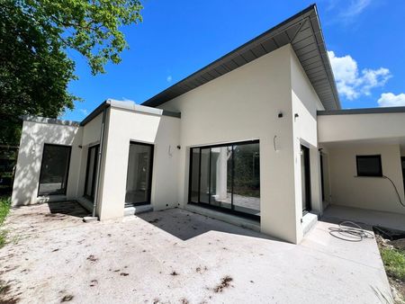 maison 6 pièces 250 m²