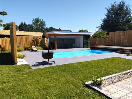 belle maison de charme intégralement rénovée avec piscine chauffée à mozac