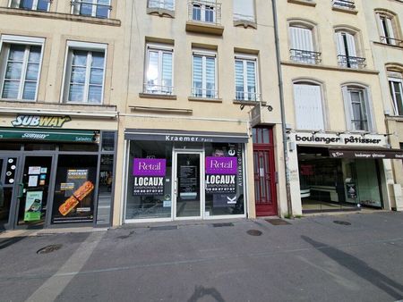 local commercial 70 m²