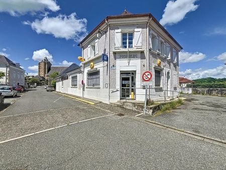 local commercial 180 m²