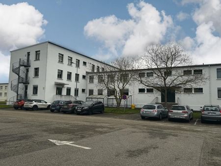 bureau 273 m²