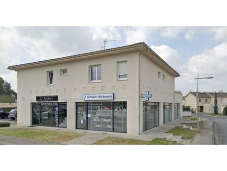 local commercial/professionnel à louer à la brède (114 m²) : un espace exceptionnel pour v