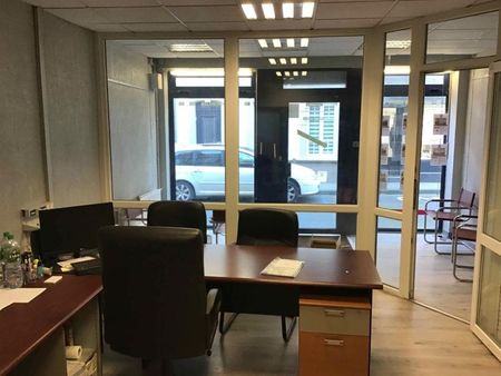 local commercial 49 m² marquise