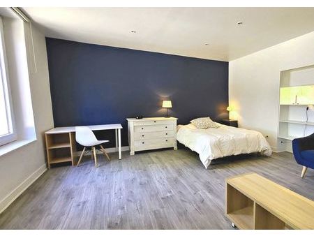 appartement meublé de 33m² (climatisation + fenêtres neuves)