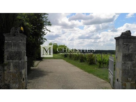 turnkey hobby vineyard estate of 3 5 ha with pretty residence  villefranche de lonchat  aq