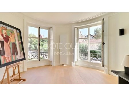 biarritz - exceptional apartment renovated in imperial district  biarritz  aq 64200 reside