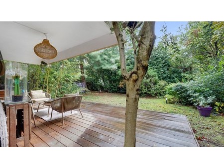 boulogne north a 4-bed apartment with a garden  boulogne billancourt  il 92100 residence/a