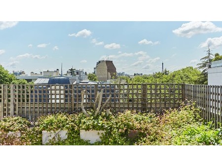 neuilly-sur-seine - a 2/3 bed apartment with a roof terrace    92200 residence/apartment f