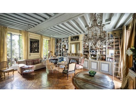 pparis 4th district a delightful pied a terre oozing with charm  paris  pa 75004 residence