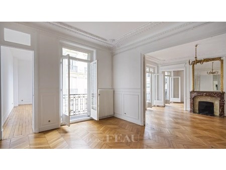 paris 17th district a superb 3-bed apartment  paris  pa 75017 residence/apartment for sale