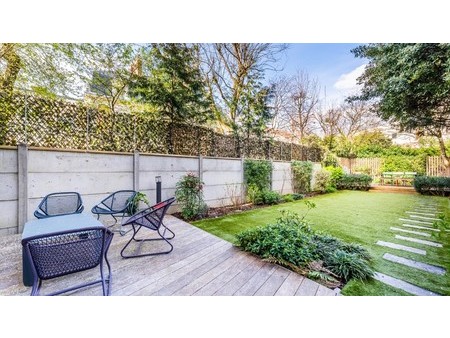 boulogne north- a superb private mansion with a garden    92100 villa/townhouse for sale