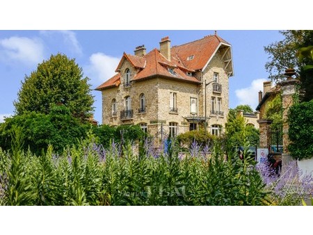 versailles glatigny a 10-bed property with a garden  versailles  il 78000 villa/townhouse 