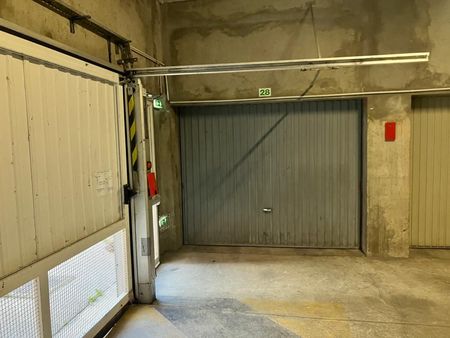 vente garage 15 m2 porte de france prox douane moillesulaz