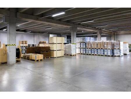 bruxelles - laeken : entrepôt de 800m² et bureau de 150m²