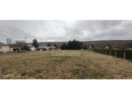 a vendre terrain constructible 815 m² à brionne | capifrance