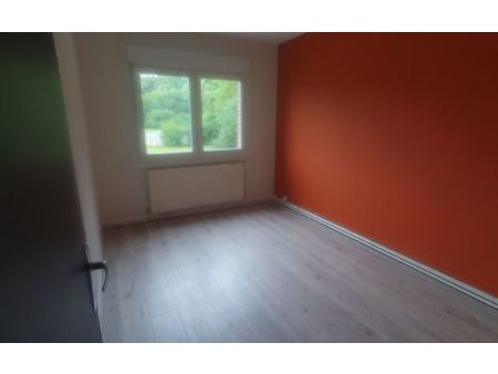 location appartement  m² t-4 à ferrière-la-grande  590 €