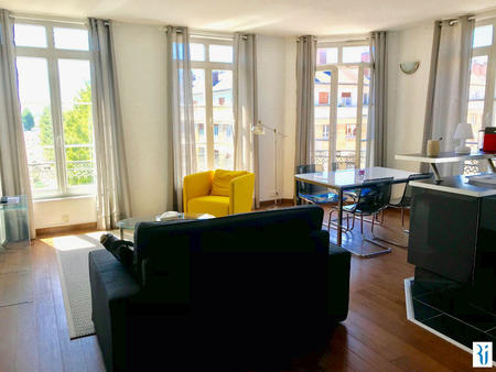 location appartement 2 pièces meublé à rouen vieux-marché - st eloi (76000) : à louer 2 pi