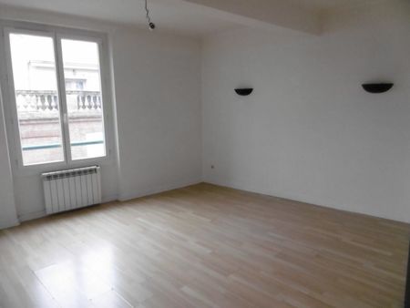 location appartement  m² t-2 à montauban  490 €