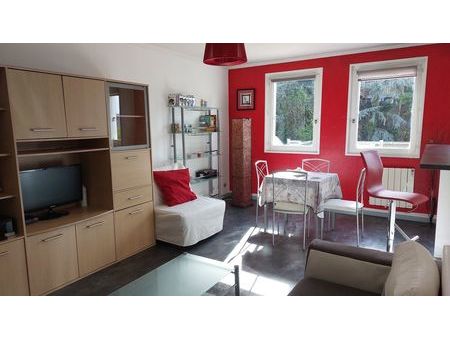 location t2 meuble – 53 m² - 169 rue bergson