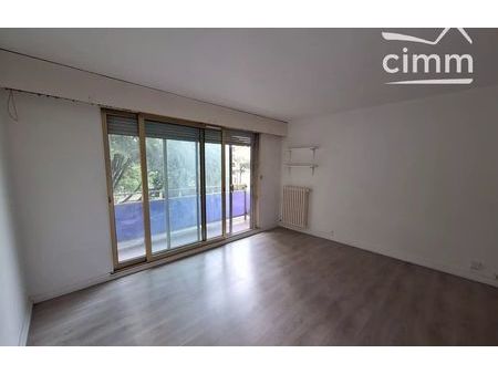 location appartement 1 pièce 22 m² sceaux (92330)