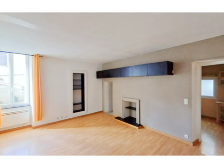 vente appartement 2 pièces 50 m² aubenas (07200)