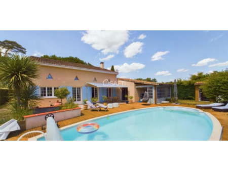 maison avec piscine et terrasse saint-jean-d'illac (33)